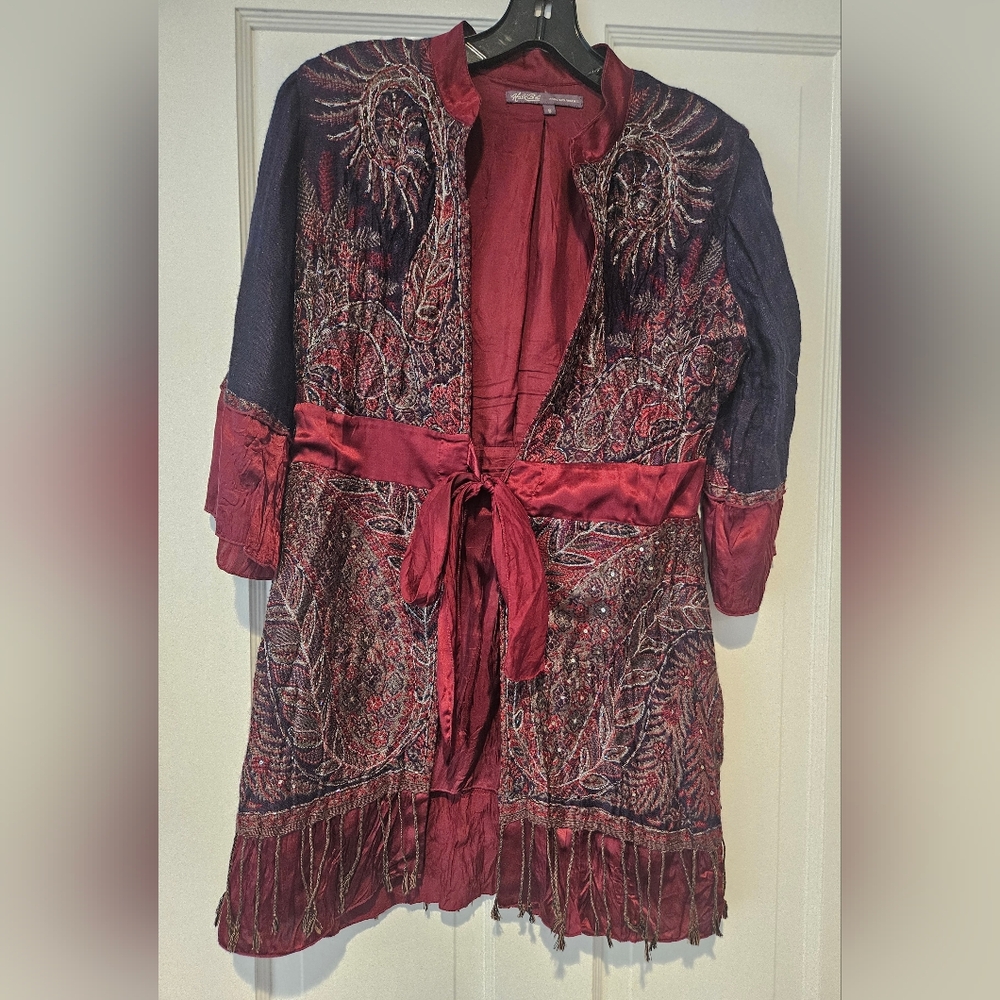 Hale Bob Burgundy and Black Embroidered Robe